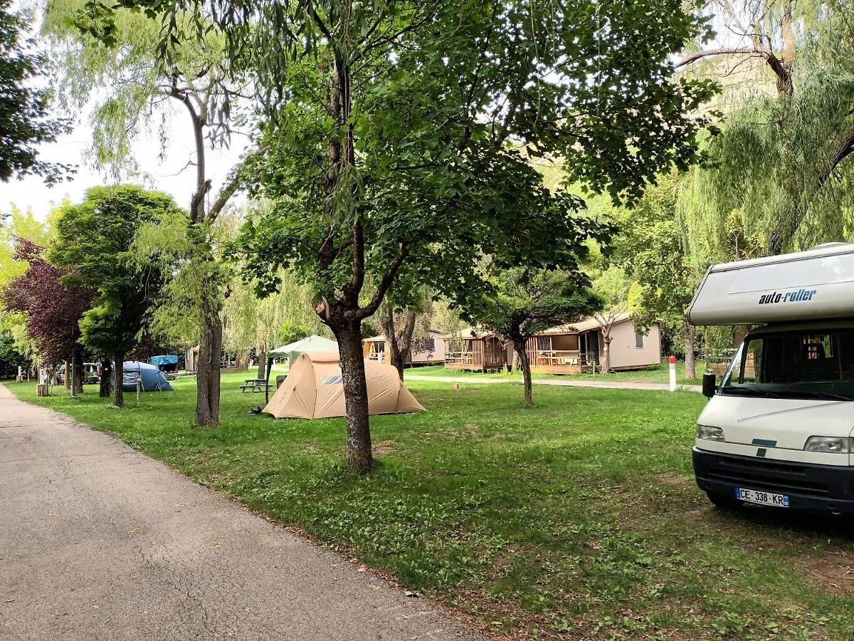 Camping du lac Saint-Julien-du-Verdon 2*,