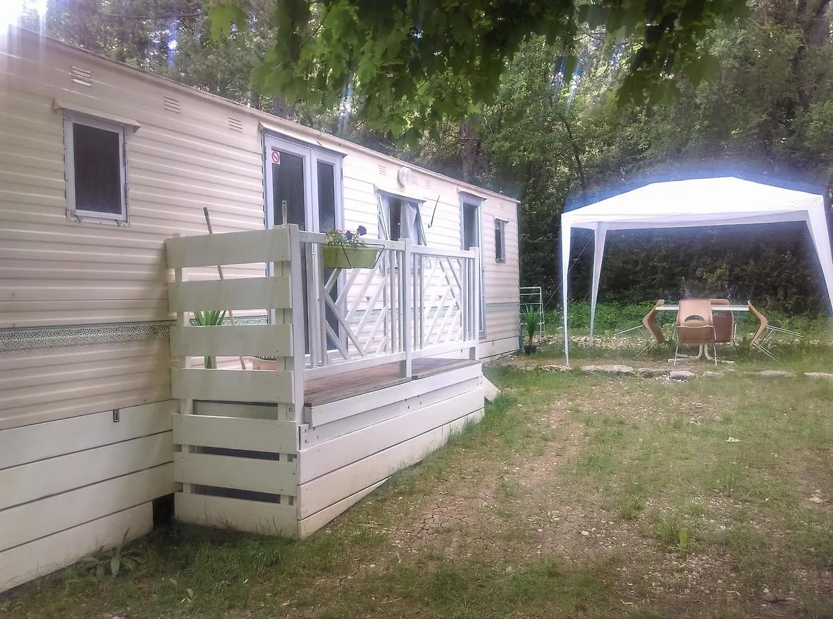 Camping du lac Saint-Julien-du-Verdon