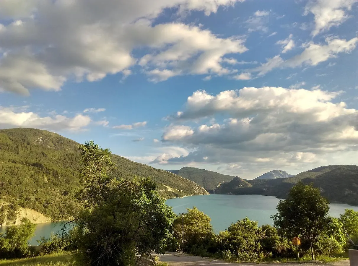 Camping du lac Saint-Julien-du-Verdon